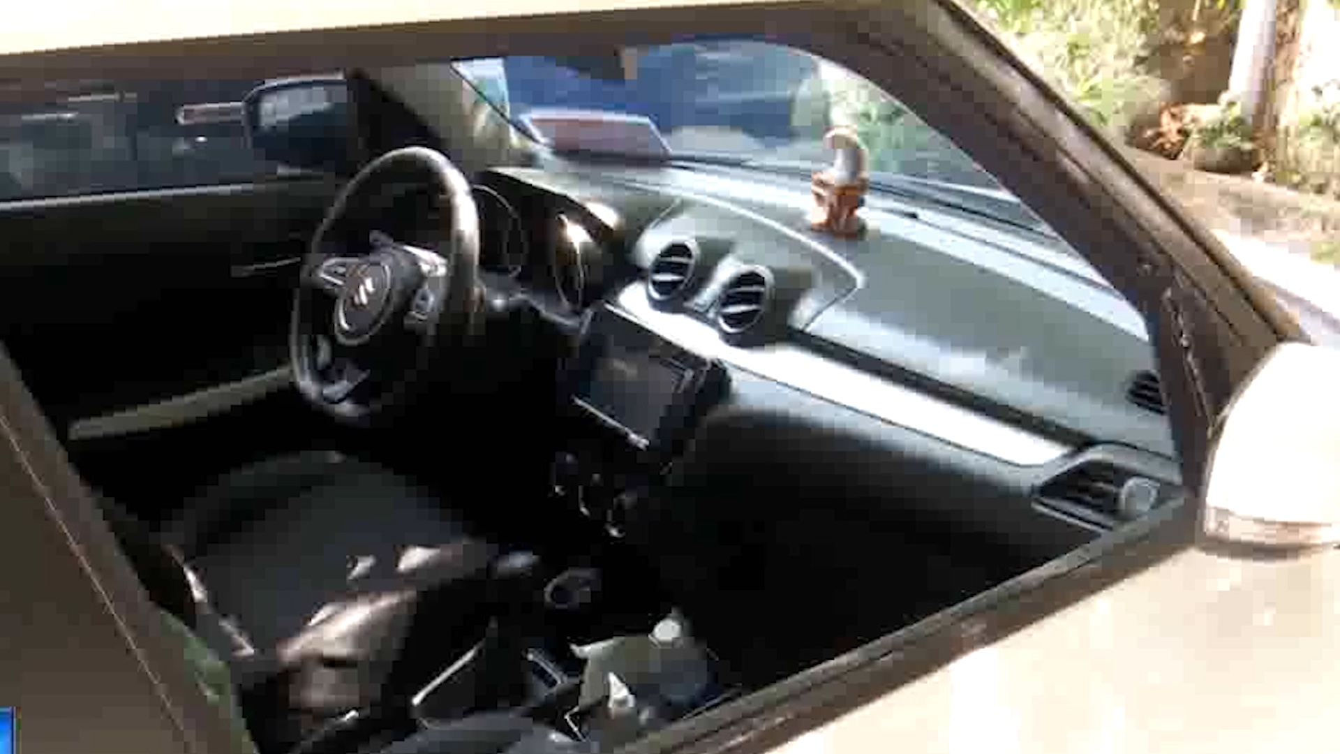 Nhieu vu dap kinh xe oto de trom cap tai san tai Da Nang hinh anh