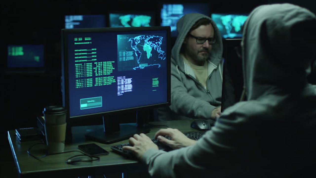 Nhung ke lua dao qua email thuc su lua duoc bao nhieu tien? hinh anh