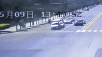 Gio lon thoi nhac bong xe tai dung cho den do hinh anh