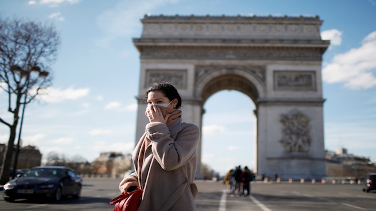 Mot so nuoc chau Au chuan bi mo cua cho du khach hinh anh