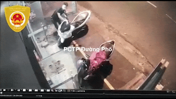 Ngang nhien trom xe may truoc cua hang o TP.HCM hinh anh