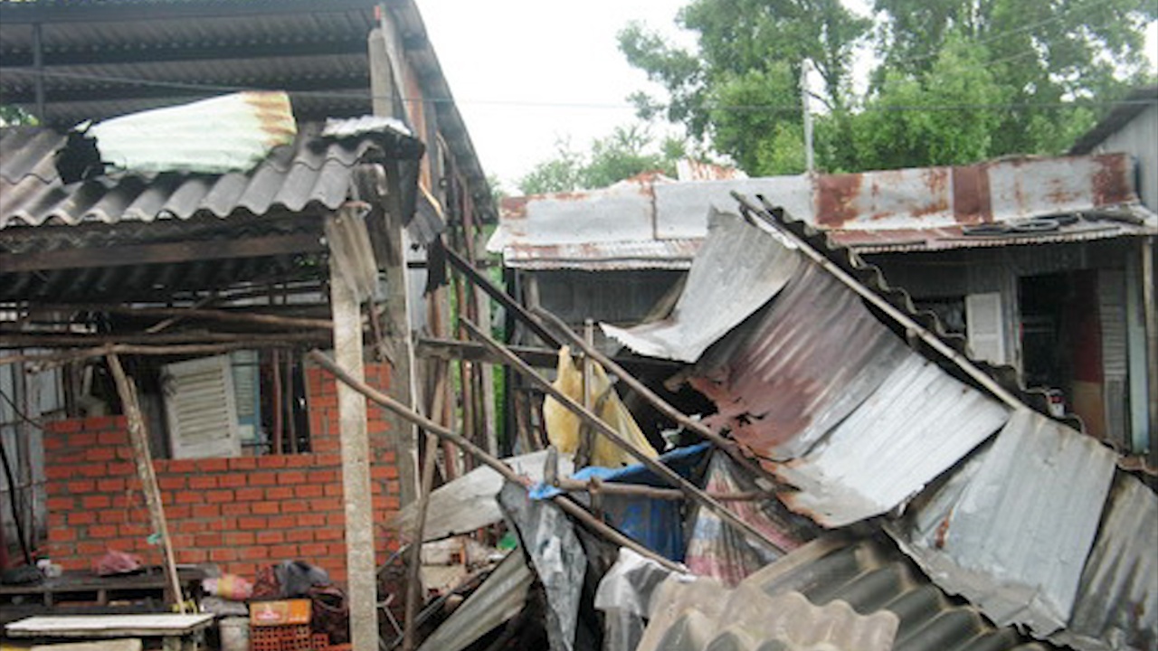 Giong loc lam sap nhieu can nha o An Giang hinh anh