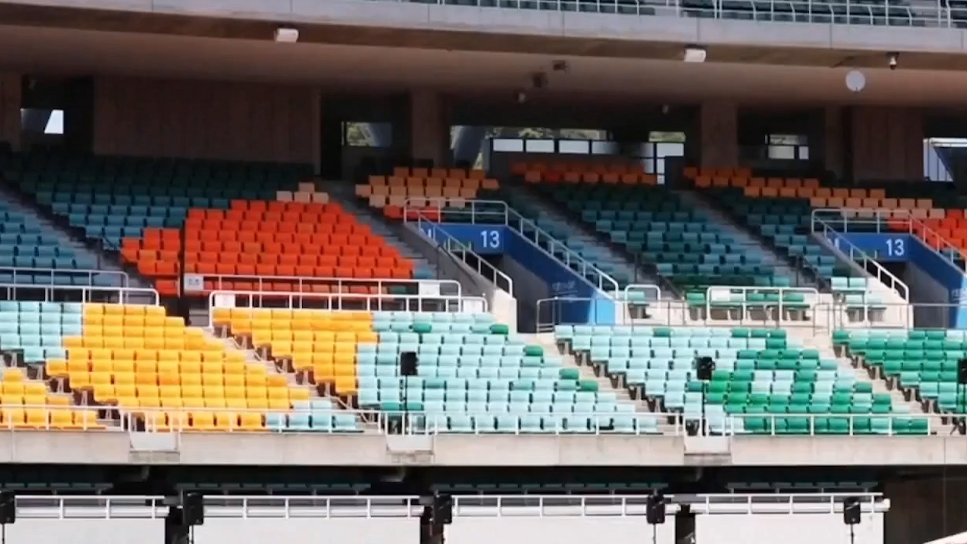 'Ham nong' khong khi tran dau voi ung dung co vu tu xa hinh anh