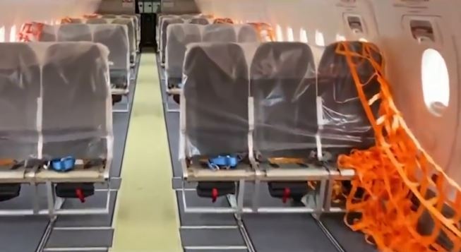 Nhieu hang hang khong song sot bang cach cho hang hinh anh