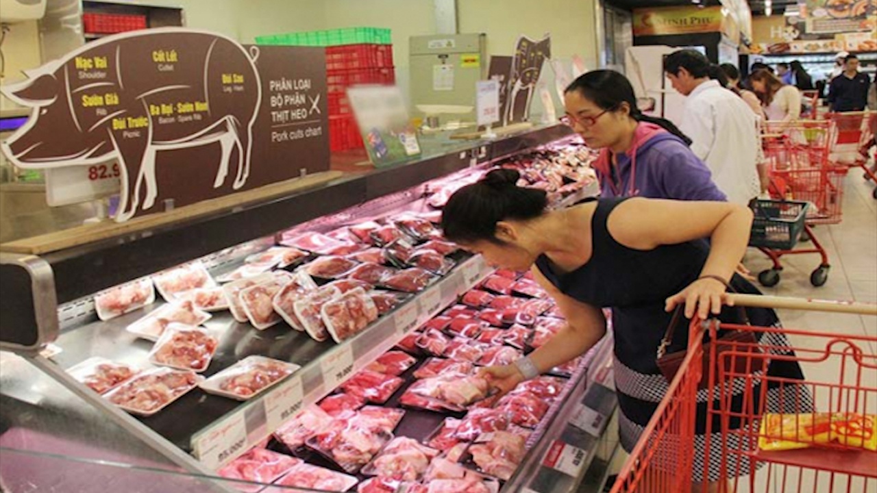 Nguoi tieu dung dan het 'ky thi' voi thit lon nhap khau hinh anh