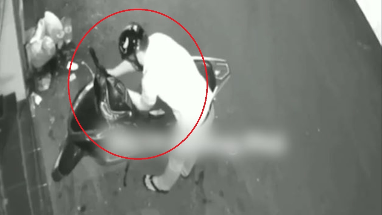 Ke trom pha khoa danh cap xe may ngay trung tam TP.HCM hinh anh