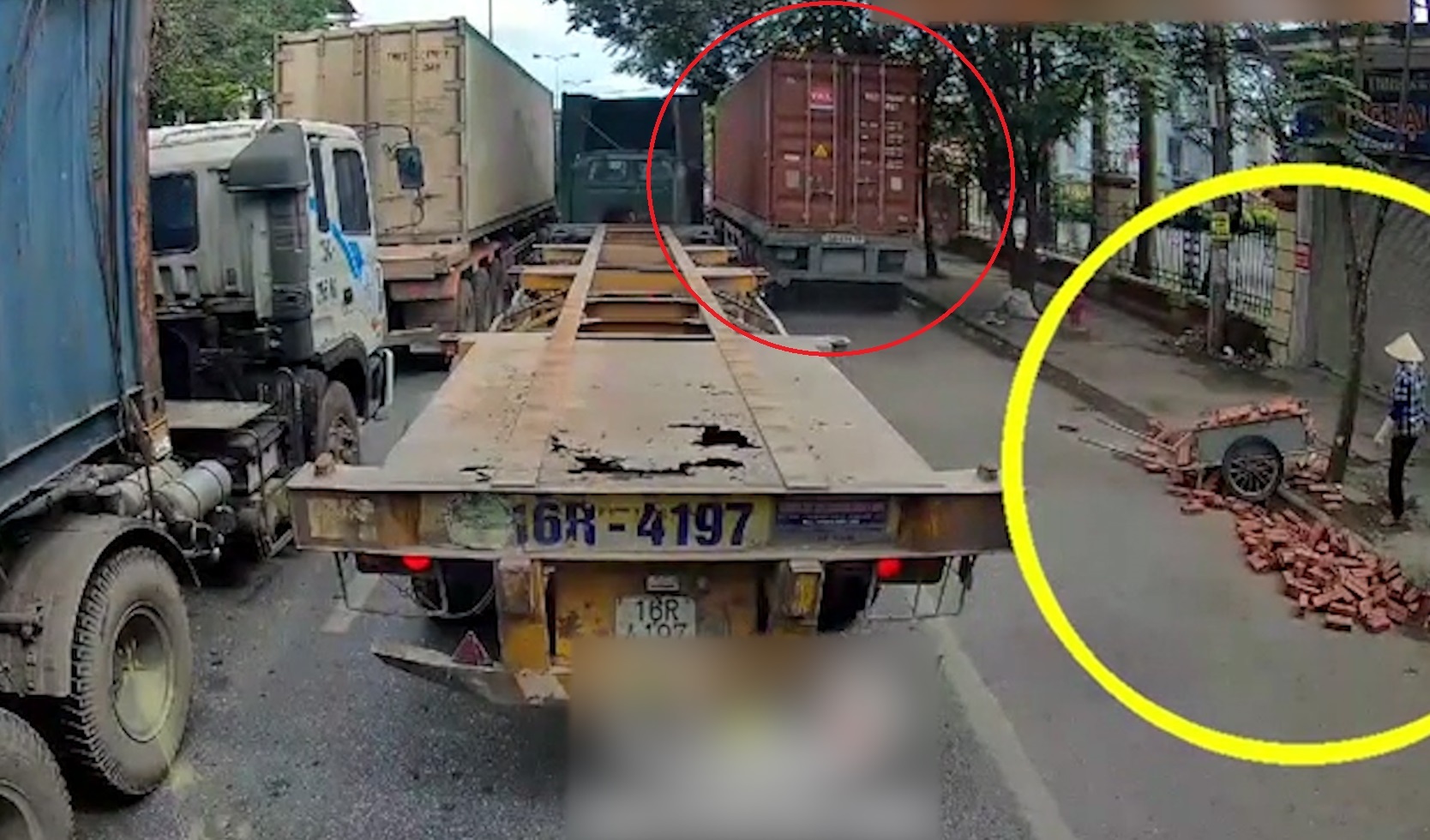 Tai xe xe container bo mac nan nhan sau va cham hinh anh