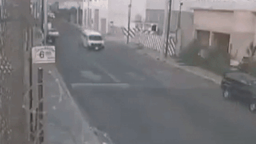 Dam chay bung phat tu toa nha do ro ri khi gas hinh anh