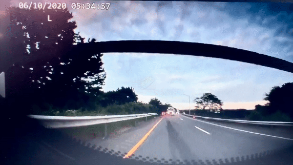 Container phanh gap khien ong thep tu phia sau dam vao cabin hinh anh