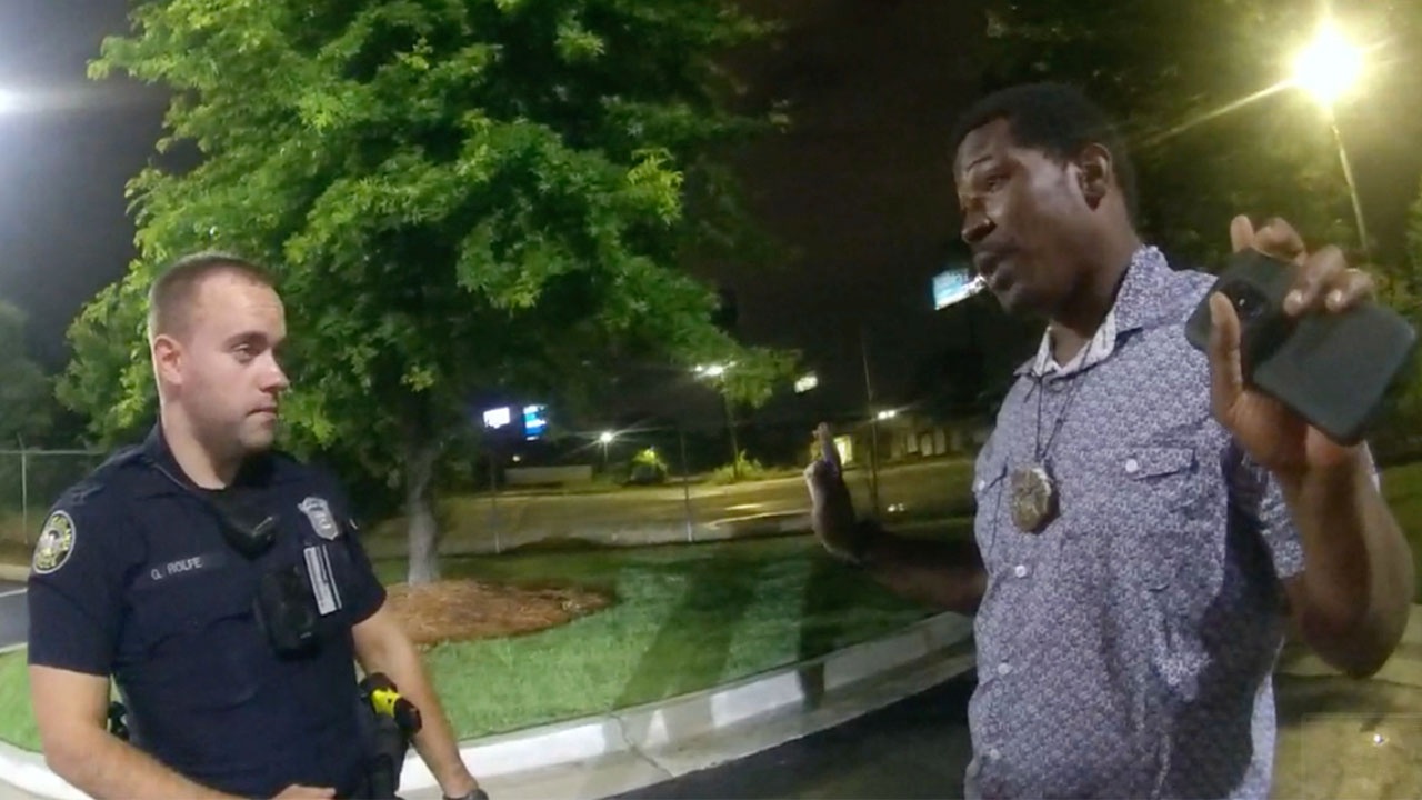 Nguoi da den lai bi canh sat ban chet, gay bieu tinh suc soi o My hinh anh