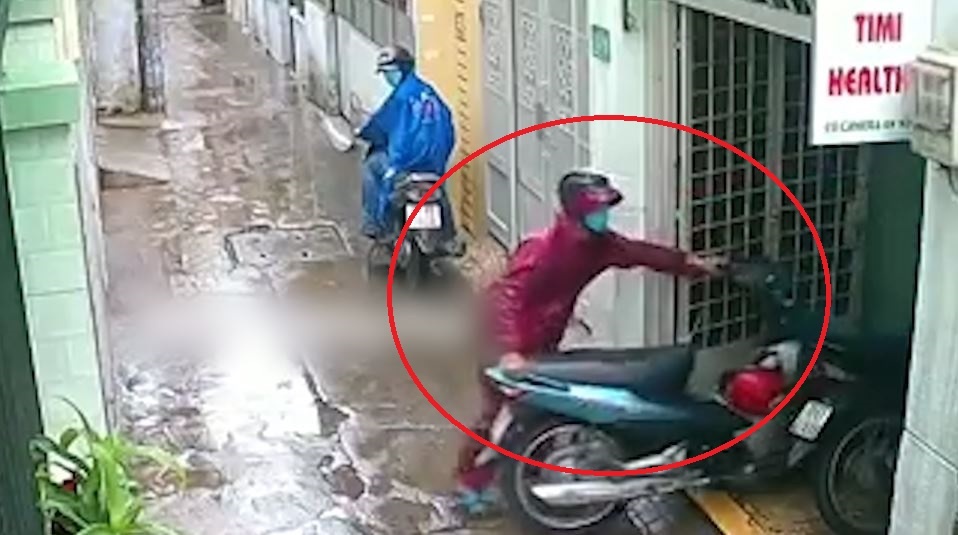 Hai ten trom phoi hop lay cap xe may o TP.HCM hinh anh