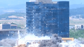 Trieu Tien cong bo video van phong lien lac voi Han Quoc no tung hinh anh