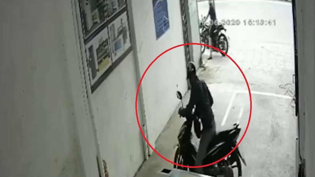 Trom len vao nha dat xe may o TP.HCM hinh anh