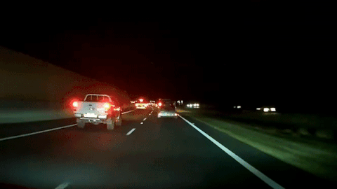 Oto va cham xe di truoc, xoay ngang giua duong gay tai nan lien hoan hinh anh