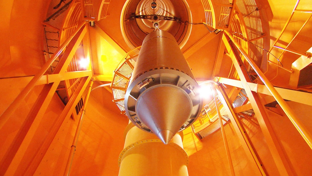 Kham pha thap khong trong luc o Bremen hinh anh