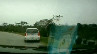 Xe hop lao xuong ao hinh anh