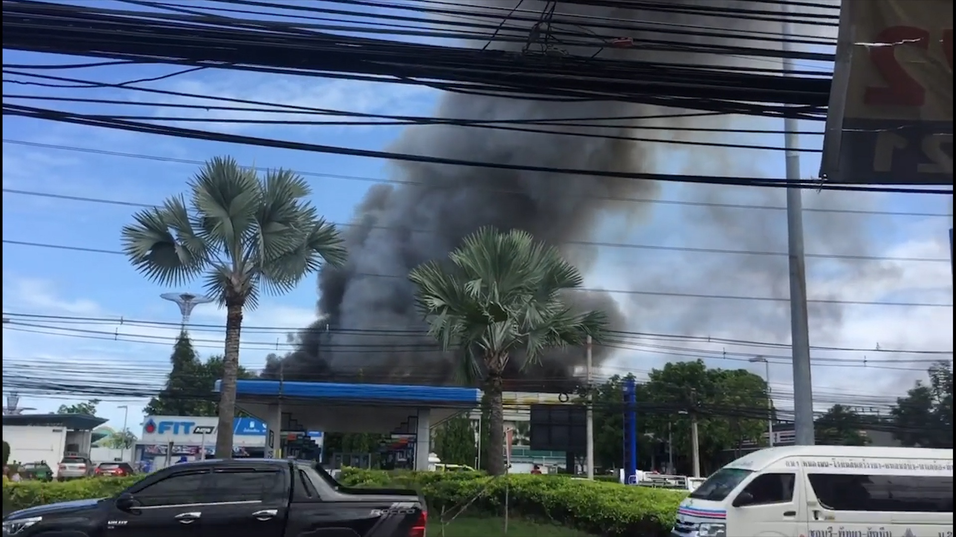 Biet thu 65 trieu USD boc chay o Thai Lan hinh anh