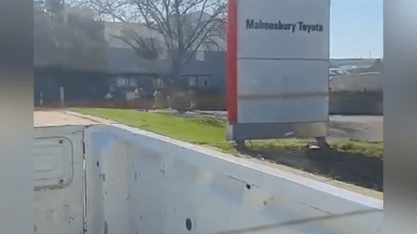 Gan 70 tu nhan vuot nguc o Nam Phi hinh anh