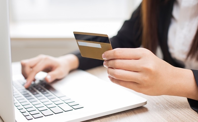 Can trong mat tien khi luu tai khoan o trang mua ban online hinh anh