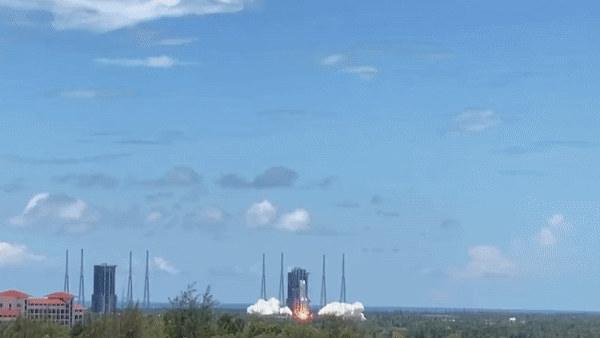 Trung Quoc lan dau tien phong thanh cong ten lua len Hoa tinh hinh anh