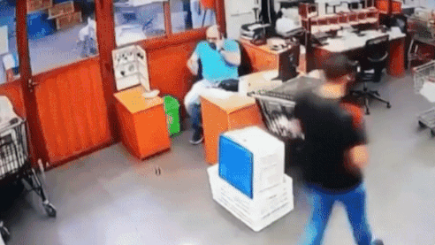 Khoanh khac vu no lon lam rung chuyen thu do Beirut hinh anh