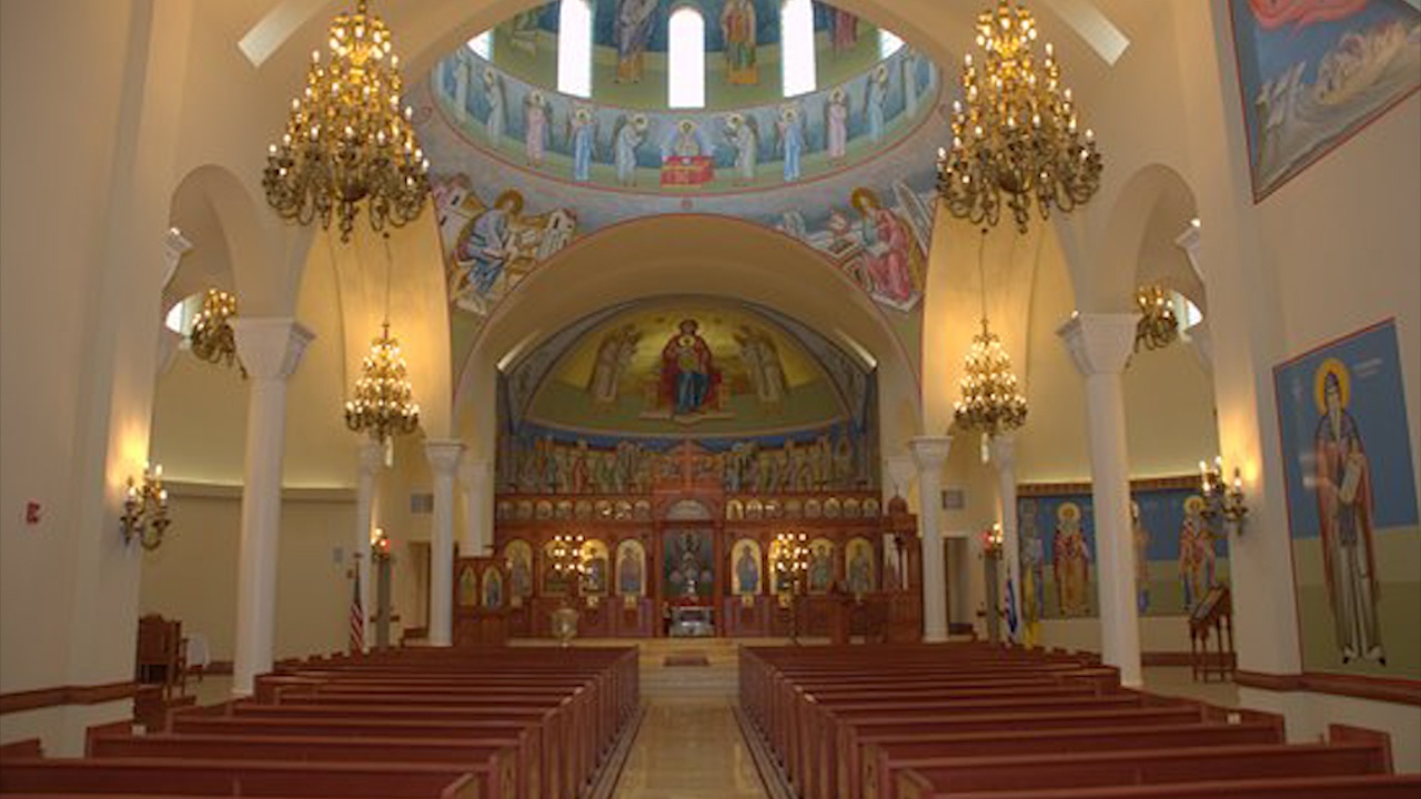 Phong thieng con nguyen ven trong nha tho gan vu no o Beirut hinh anh