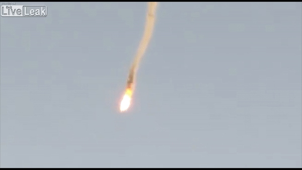 Hai may bay khong nguoi lai cua My roi tai Syria hinh anh