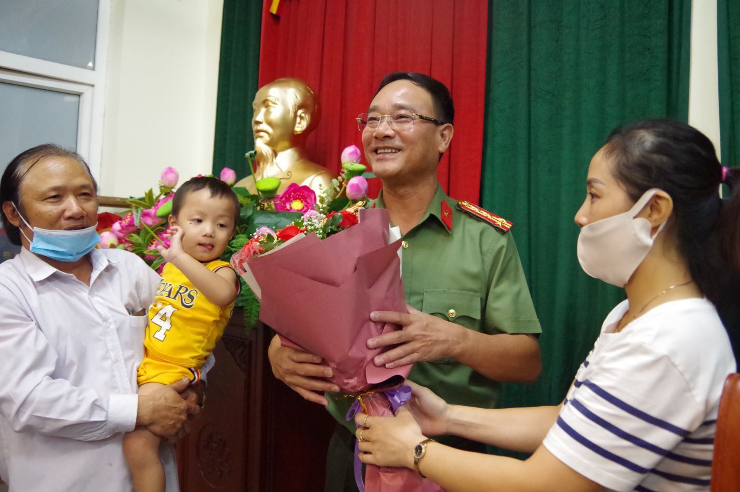 Hanh trinh truy tim nghi pham bat coc be trai 2 tuoi hinh anh