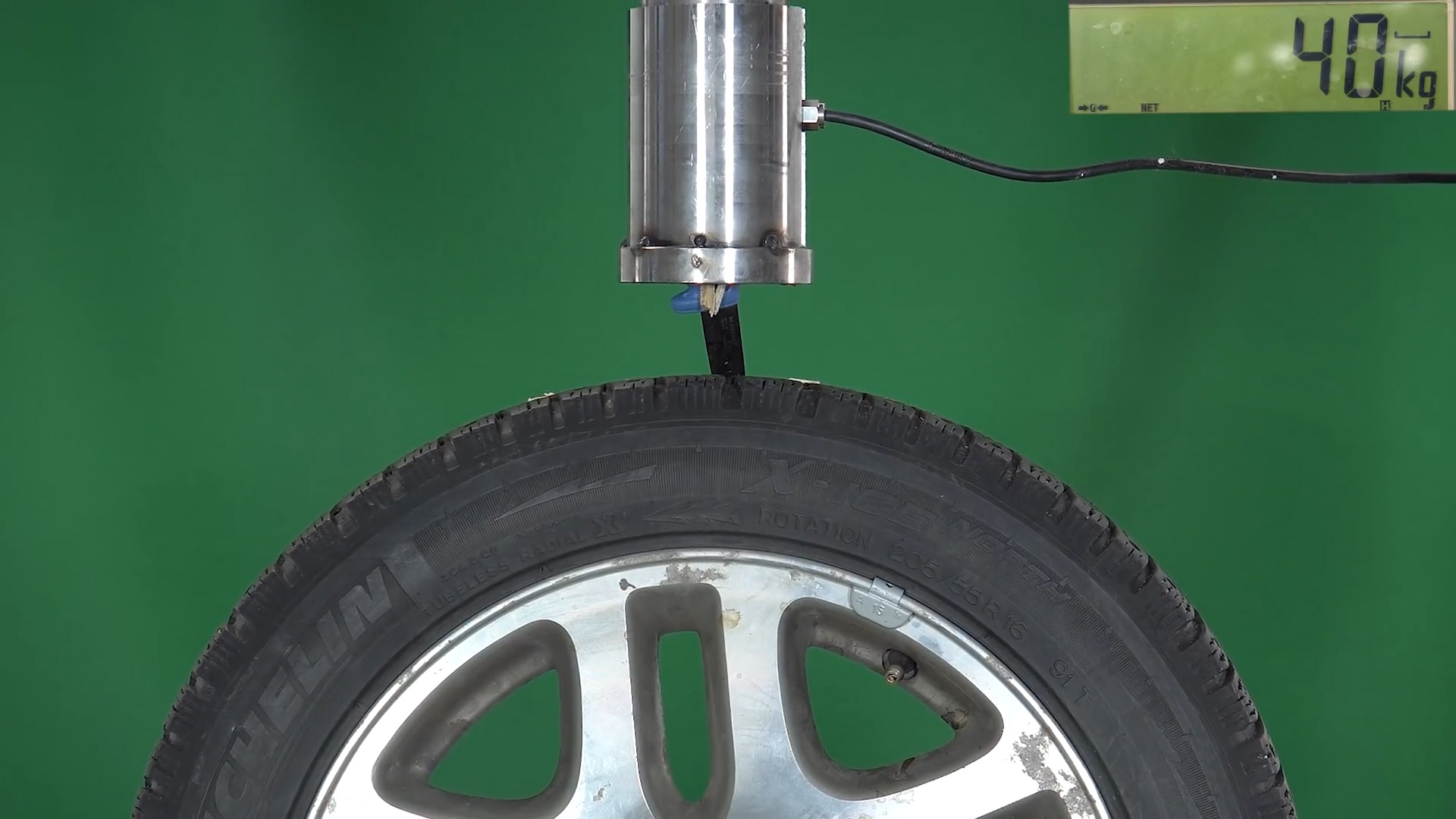 Thu do ben lop oto theo cach la hinh anh