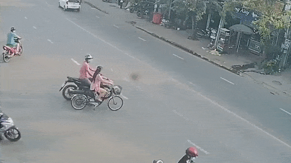 Nguoi dan vay bat ten cuop hinh anh