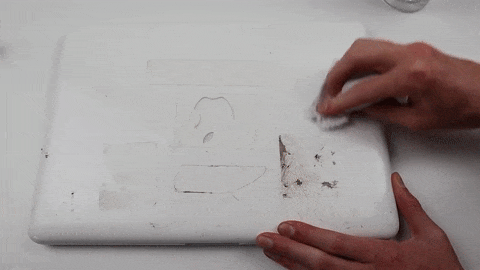 Lau MacBook sach nhu moi bang kem danh rang hinh anh