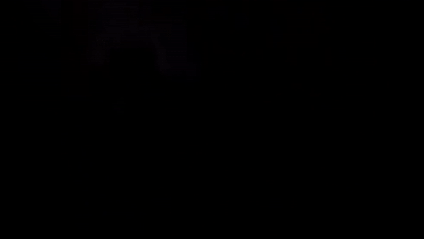 Dong co boc chay khi may bay dang tren khong hinh anh