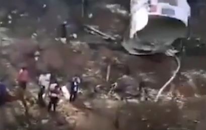 Ten lua roi xuong thon o Trung Quoc hinh anh