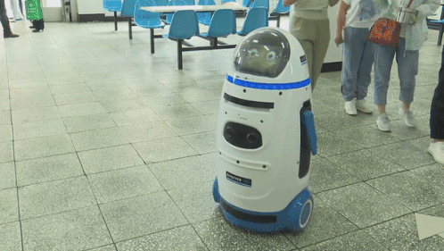 Robot nhac nho con nguoi tranh lang phi thuc an hinh anh