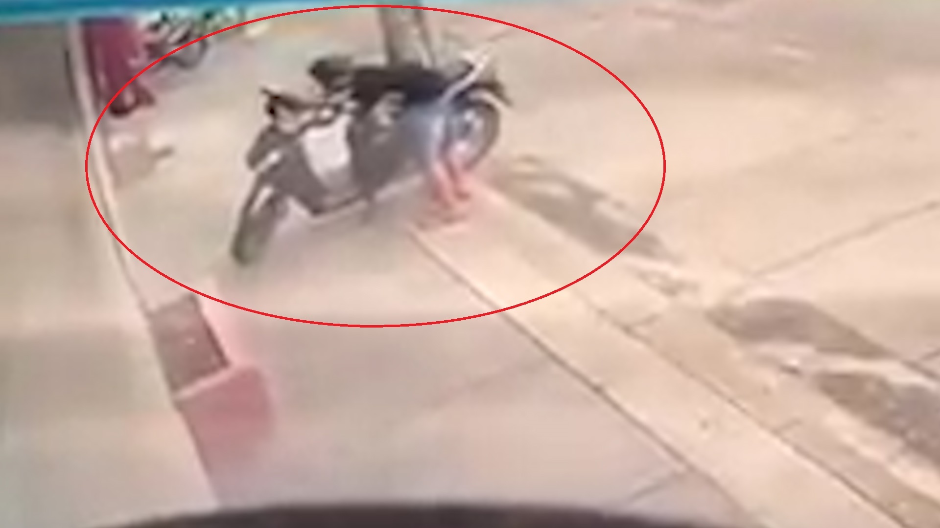 Ten trom danh cap xe SH trong 5 giay hinh anh