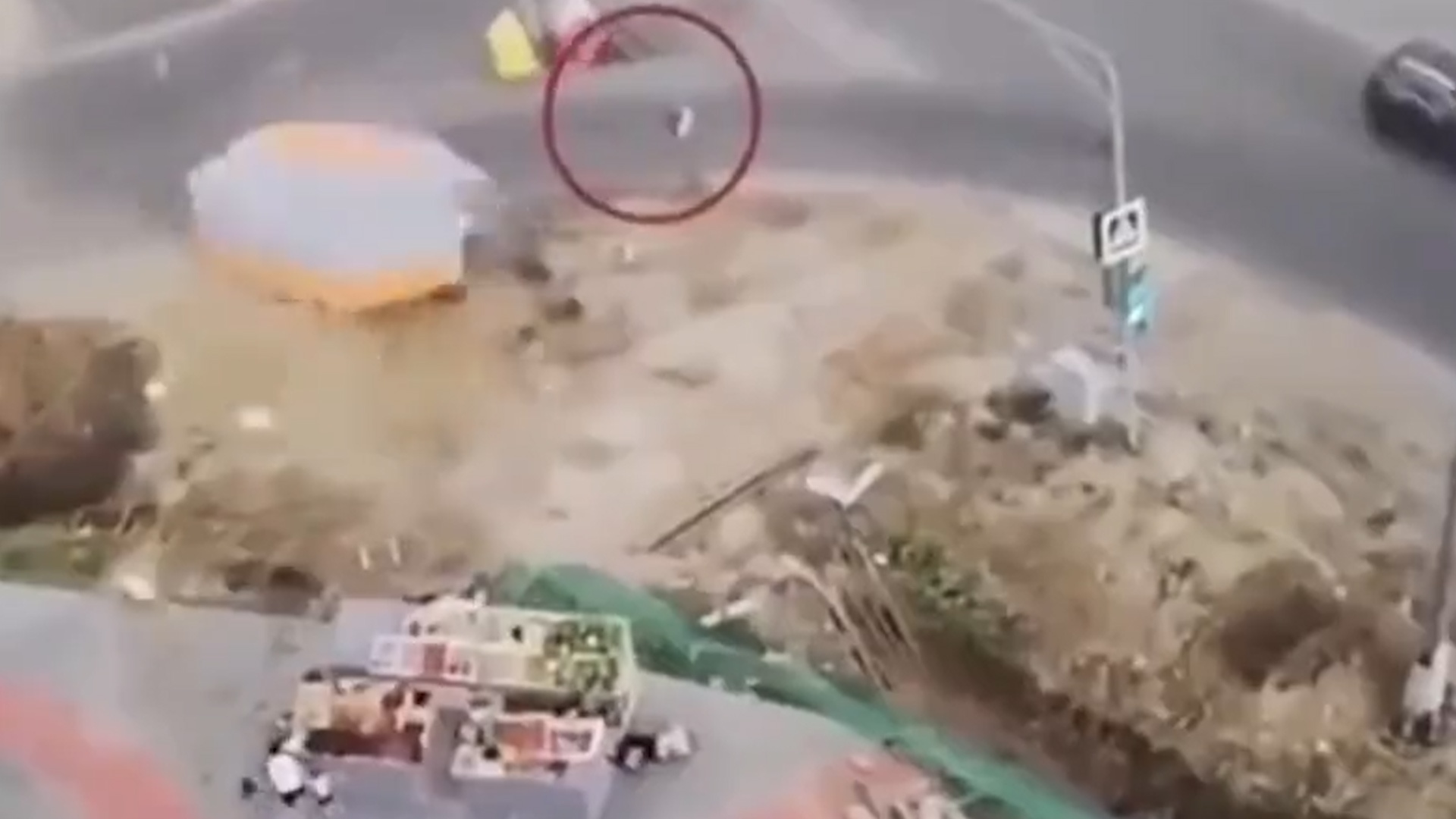 Gio thoi bay mai nha, cuon vang nguoi phu nu o Nga hinh anh