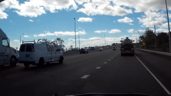 Oto mat kiem soat va vao xe bon hinh anh