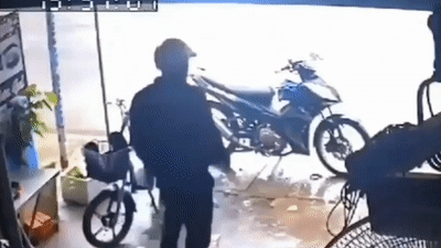 Ten trom dien thoai bi bat lai ngay truoc cua hinh anh