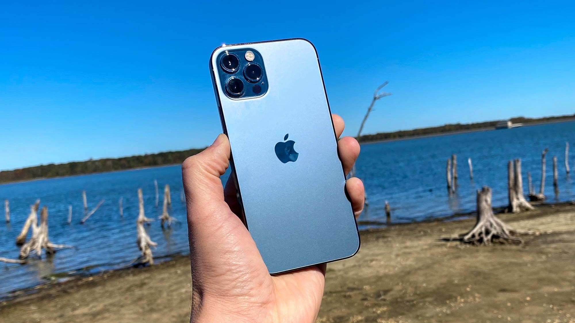 Camera iPhone 12 Pro co tot nhu Apple quang cao? hinh anh
