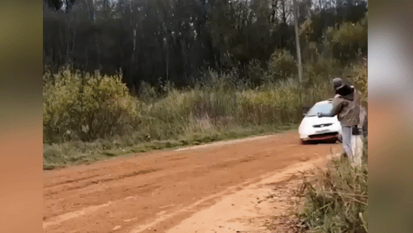 Hang loat tay dua gap nan tai khuc cua tu than hinh anh