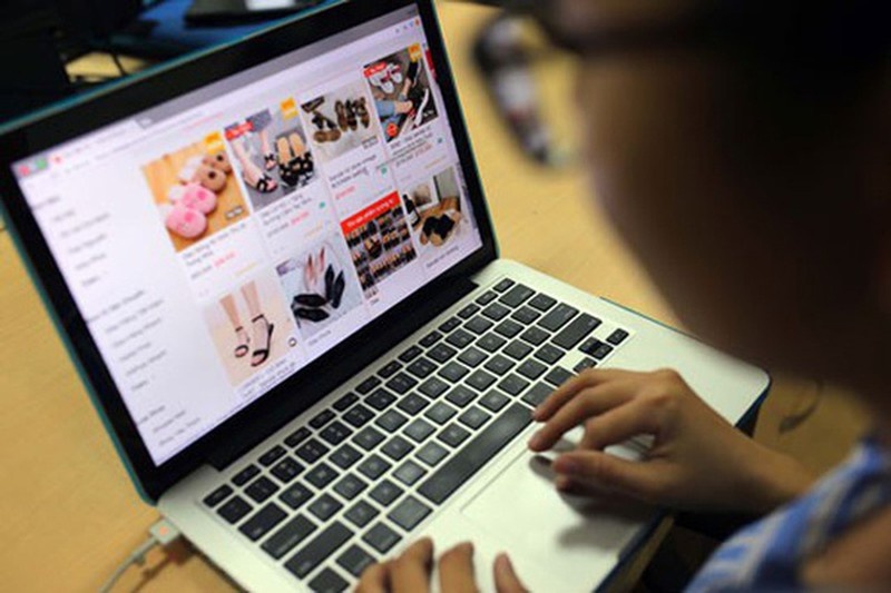 Ban hang online co can phai dang ky kinh doanh? hinh anh