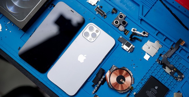 Thu thao roi chiec iPhone 12 Pro hinh anh