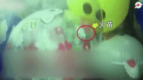 Bong bong phat no trong thang may, 5 nguoi bi thuong hinh anh