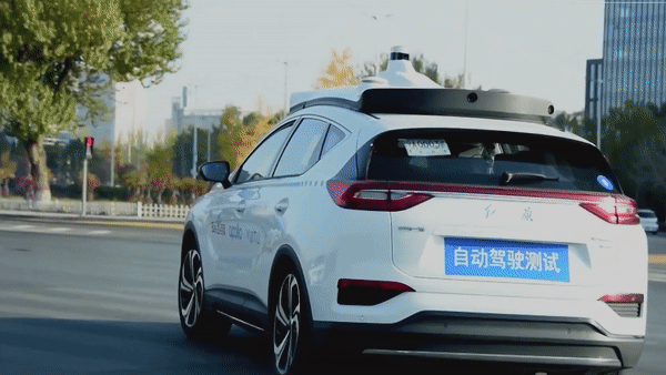 Oto tu lai duoc thu nghiem tren duong pho tai Trung Quoc hinh anh