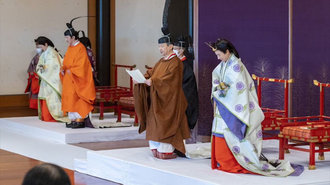 Nhat hoang chinh thuc tuyen bo em trai se la nguoi ke vi hinh anh