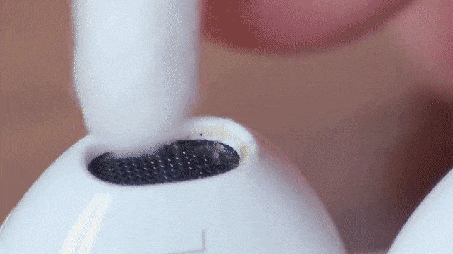 Ve sinh tai nghe AirPods theo cach chuyen nghiep hinh anh