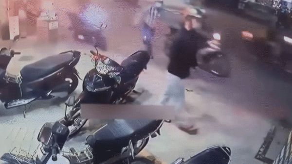 Ten trom xe may bi nguoi dan bat tai cho hinh anh