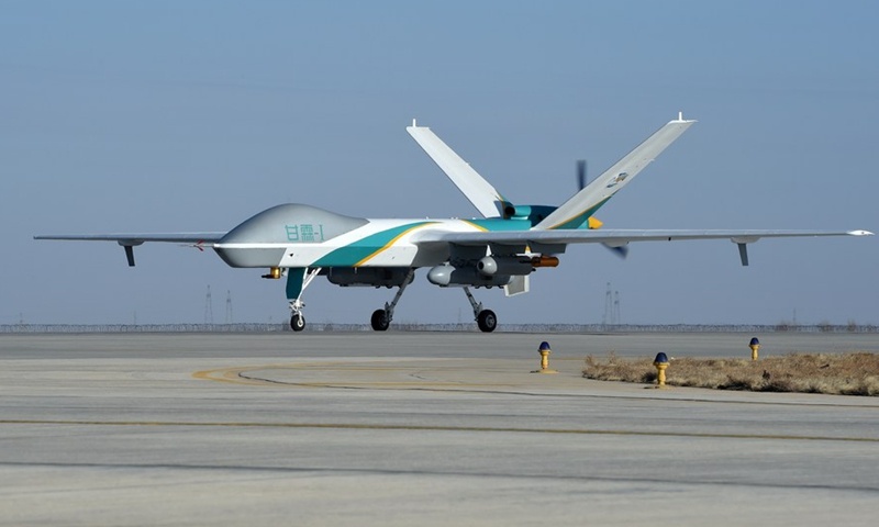 Trung Quoc ra mat may bay tao mua hinh anh