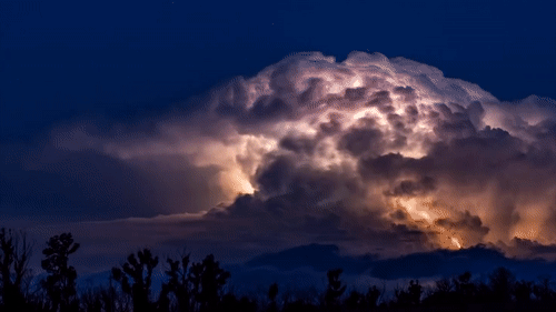 Timelapse bao set ngoai khoi bo bien o Australia hinh anh