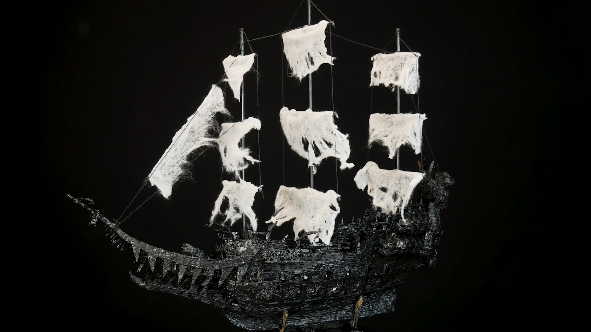 Che tao con tau 'Nguoi Ha Lan bay' nhu trong phim hinh anh